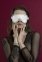 Маска на очі із заклепками Feral Feelings - Blindfold Mask, натуральна шкіра, біла (SO3417)